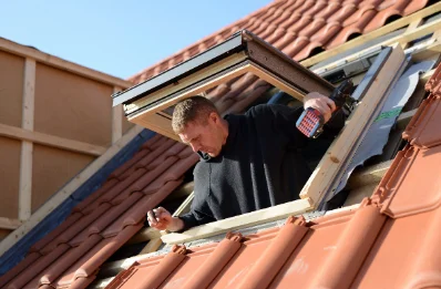Pose de fenêtres de toit Velux à Cavignac